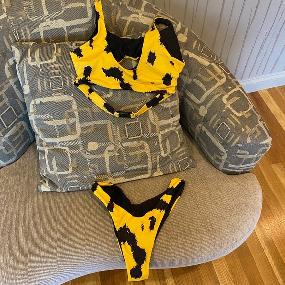 Black & Yellow Bathing Suit - Picture 1 of 3